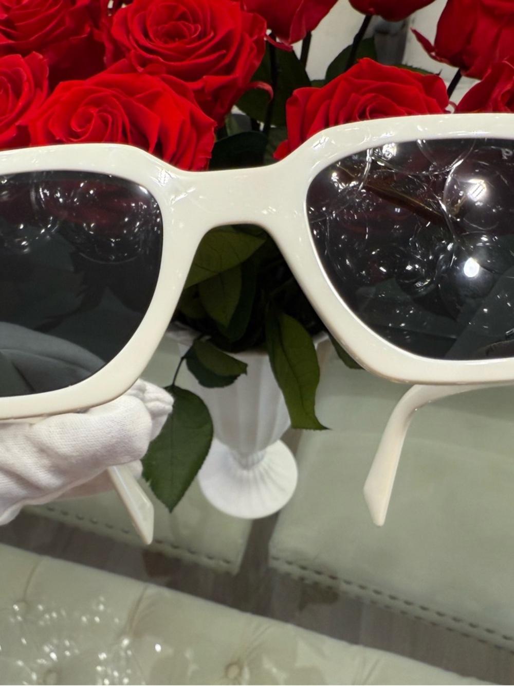 Prada acetate Symbole sunglasses SPR17W white - Picture 2 of 16
